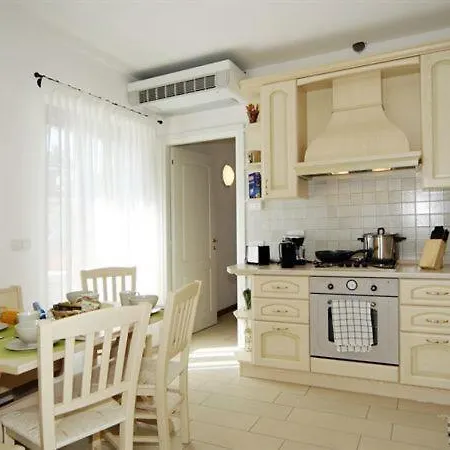 Sleeps 8 Pool Air Con 빌라 *